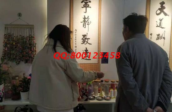 4月15日，拿回家做的手工活，非遺項目勵志珠珠繡加工項目，就業(yè)創(chuàng)業(yè)都很適合。手工之家接待考察合作加工客戶剪影